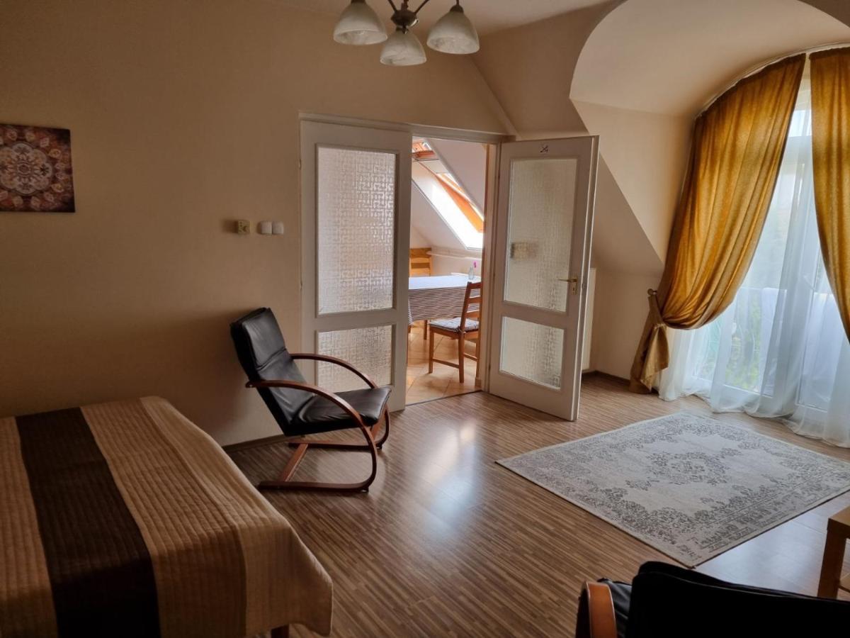 Koerteszirom Apartman Эгер Экстерьер фото